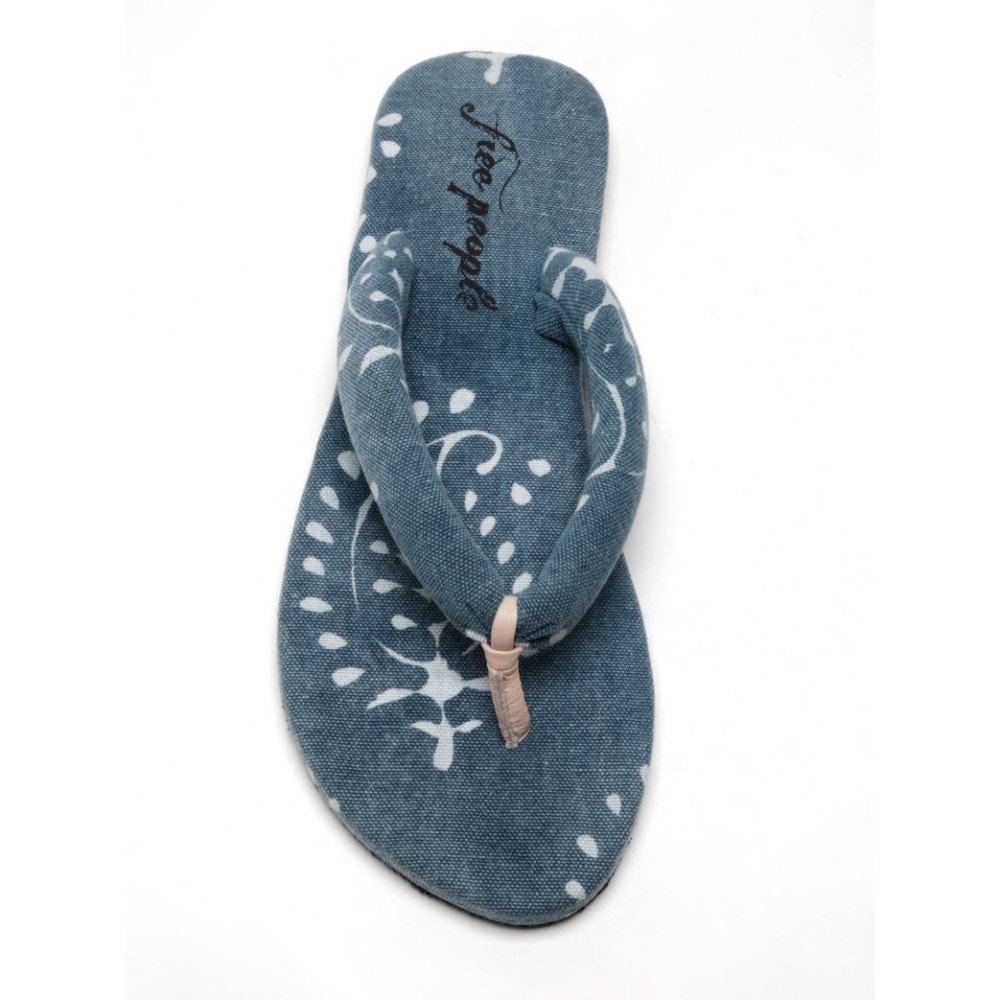 NWOT Free People Blue and White Sandals